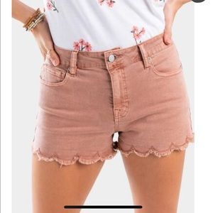 Francesca's | Harper Heritage Frayed Scallop Shorts | Blush | Size 25